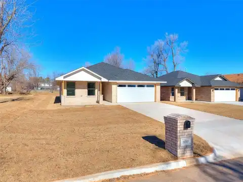 10305 Saint Patrick Drive, Midwest City, OK 73130