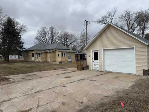 58 Amherst Street, Giltner, NE 68841