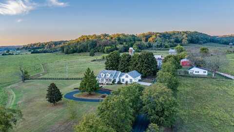 106 Farris Fork Rd, Burkesville, KY 42717