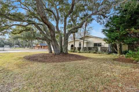 413 Dolphin St, Gulf Breeze, FL 32561