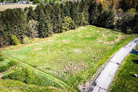 12 Macintosh Lane, Sugarloaf, PA 18249