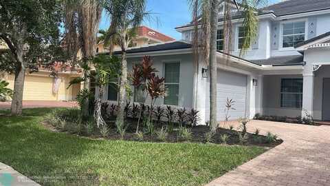 9334 Madewood Ct, Royal Palm Beach, FL 33411