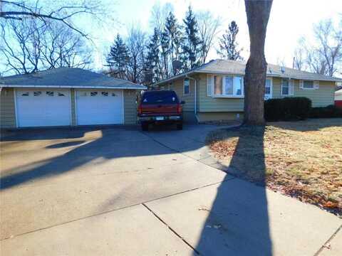 596 53 1/2 Avenue NE, Fridley, MN 55421