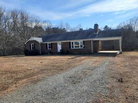 1043 BLACK WALNUT RD, Alton, VA 24520