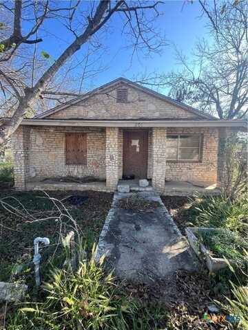 506 N Lutterloh Avenue, Gatesville, TX 76528