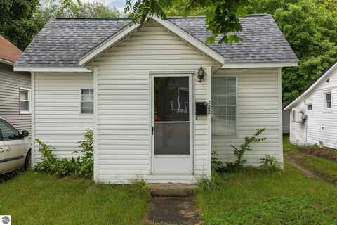 322 N Chestnut Street, Reed City, MI 49677