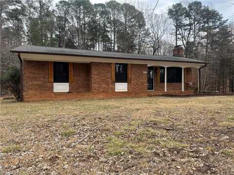 3107 Mclong Drive, High Point, NC 27265