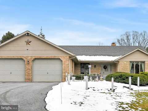 10 FARM LANE, LITITZ, PA 17543