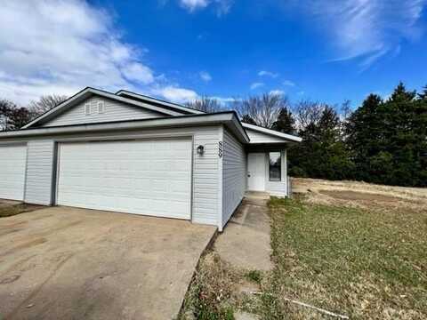 889 N Lola LN, Fayetteville, AR 72701