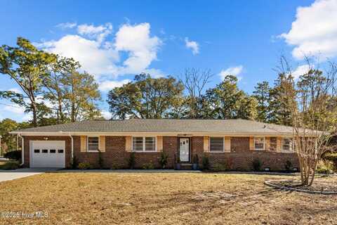 21 Cardinal Drive S, Wilmington, NC 28403