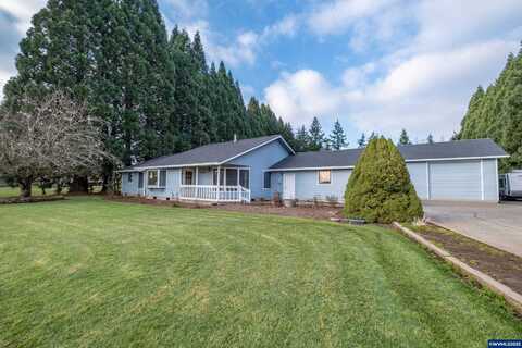 37073 Gore Dr, Lebanon, OR 97355