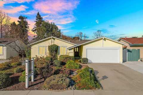 2881 Pelican Dr, Union City, CA 94587