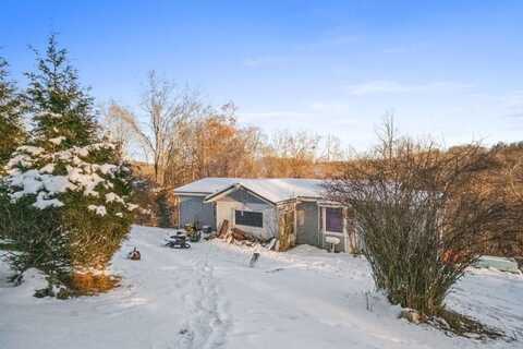 211 ARBUCKLE ROAD, OAK HILL, WV 25901