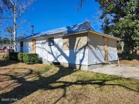 2098 River Road, Sneads, FL 32460