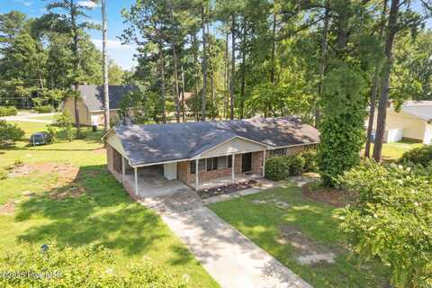 12620 Birchwood Circle, Laurinburg, NC 28352