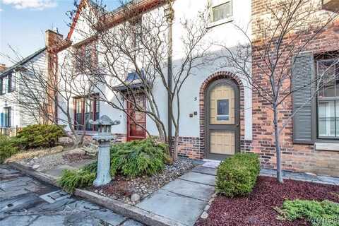 5 Mayfair Lane, Buffalo, NY 14201
