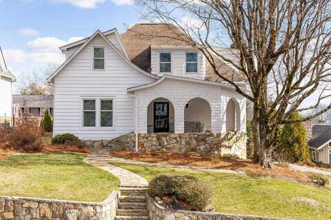 203 N Hermitage Avenue, Lookout Mountain, TN 37350