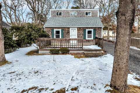 28 Avalon Drive, East Falmouth, MA 02536