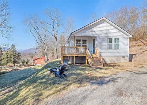 687 Holtzclaw Road, Canton, NC 28716