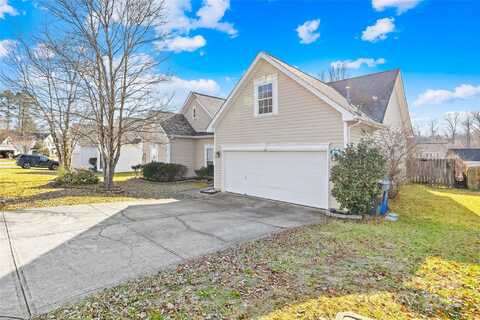 136 Kristens Court Drive, Mooresville, NC 28115