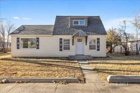 274 N 3rd Ave, Forsyth, MT 59327