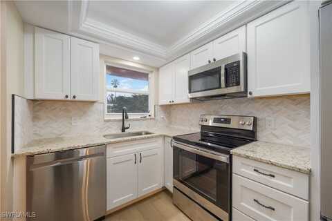 300 Forest Lakes Boulevard unit: 210, Naples, FL 34105