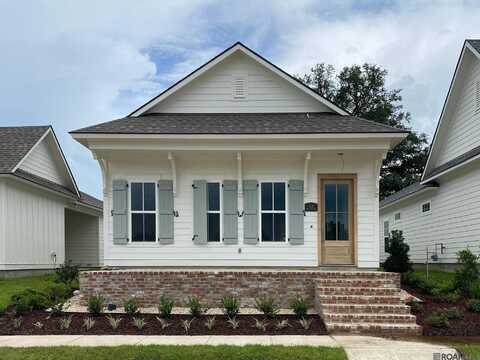 122 Royal Oak Blvd, Thibodaux, LA 70301