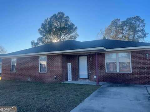 1243 Pineridge, Hinesville, GA 31313