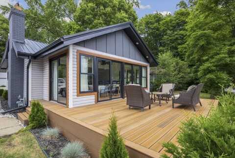 24112 N Shore Drive, Edwardsburg, MI 49112