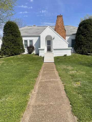 1002 Ozark Avenue, Cabool, MO 65689