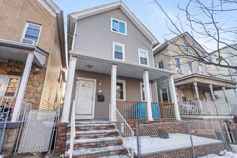 330 Franklin St, Elizabeth, NJ 07206