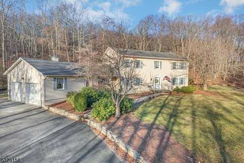 611 Snake Den Rd, West Milford, NJ 07480