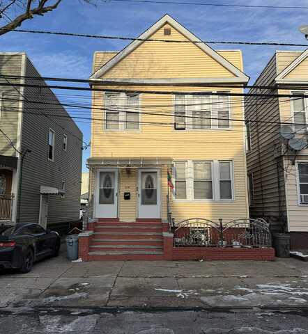 410 VAN NOSTRAND AVE, JC, West Bergen, NJ 07035