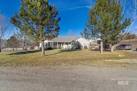 4 Hunt Rd, Horseshoe Bend, ID 83629