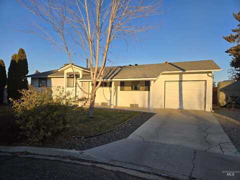 1065 SW 11th Ave., Ontario, OR 97914