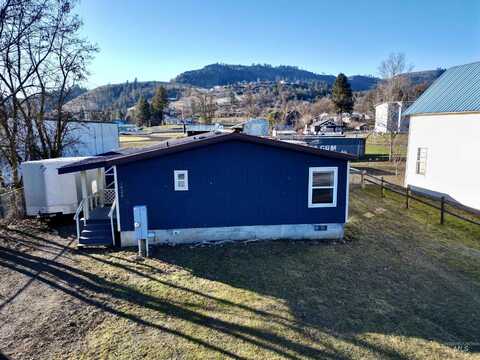 1020 Idaho St, Kamiah, ID 83536