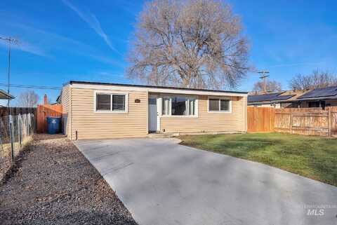 640 S 12th East St, Mountain Home, ID 83647