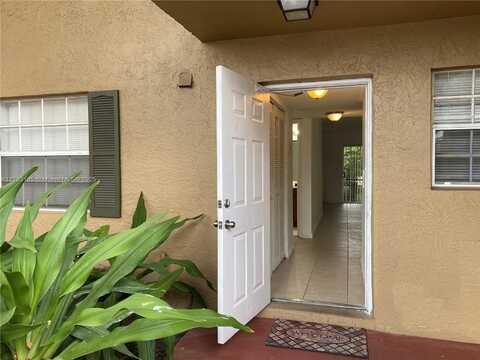 10425 NW 8th St, Pembroke Pines, FL 33026