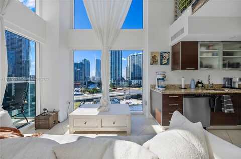 41 SE 5th St, Miami, FL 33131
