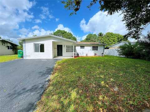 4831 NW 16th St, Lauderhill, FL 33313