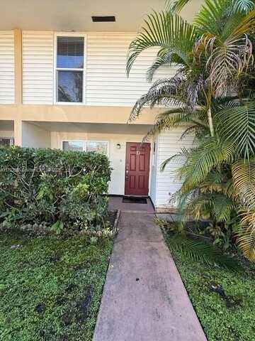 3326 Farragut St, Hollywood, FL 33021