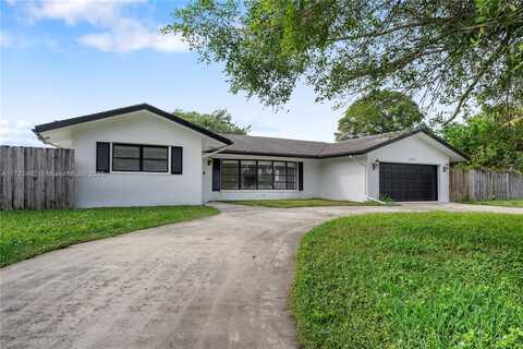 15391 Jackson Rd, Delray Beach, FL 33484