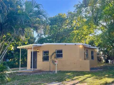 12731 Bunker Dr, Miami, FL 33167