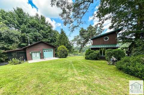 2867 Bent Rd, Meadows of Dan, VA 24120