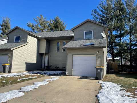 419 S Village Court, Bloomington, IN 47403