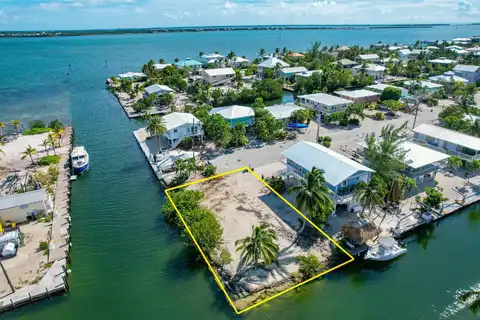 132 Blackbeard Road, Little Torch Key, FL 33042