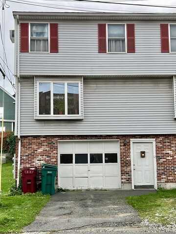 12 Maple St, Lowell, MA 01852