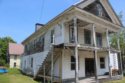 319 Main Street, Sherman, ME 04776