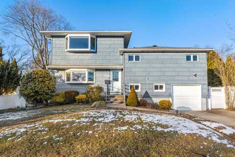 128 N John Street, Massapequa, NY 11758