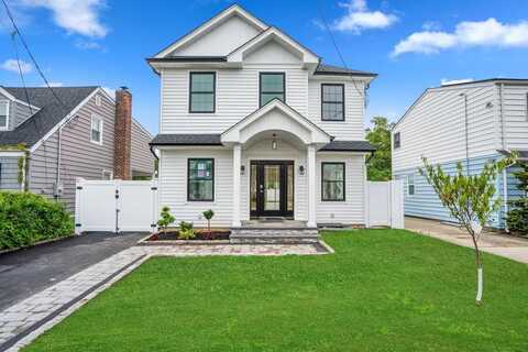 49 Brown Street, Mineola, NY 11501
